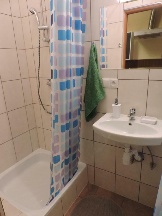 Hostel Centrum Sabot Kraków Exteriör bild