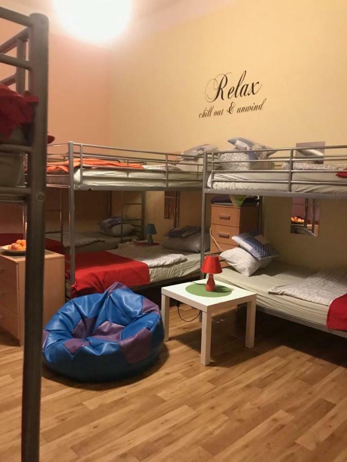 Hostel Centrum Sabot Kraków Exteriör bild