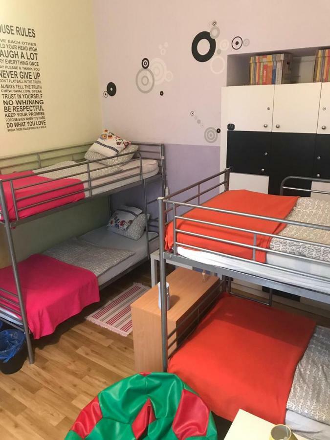 Hostel Centrum Sabot Kraków Exteriör bild